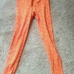 Lularoe OS leggings red and yellow